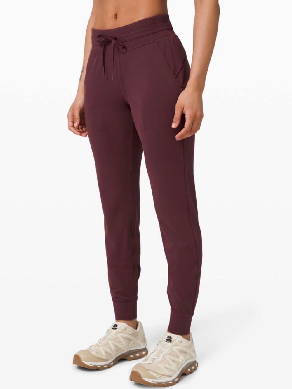Lululemon Ready To Rulu Pant *29"
Cassis